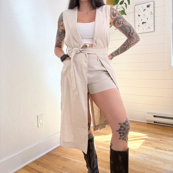 Theory skea crunch linen vest & short set - Picture 4 of 12